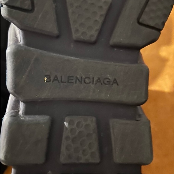 BALENCIAGA AUTHENTIC MEN'S SPEED LACE-UP RECYCLED KNIT SNEAKER IN NAVY. - Picture 5 of 9